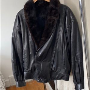 Leather and mink men’s retro bomber jacket